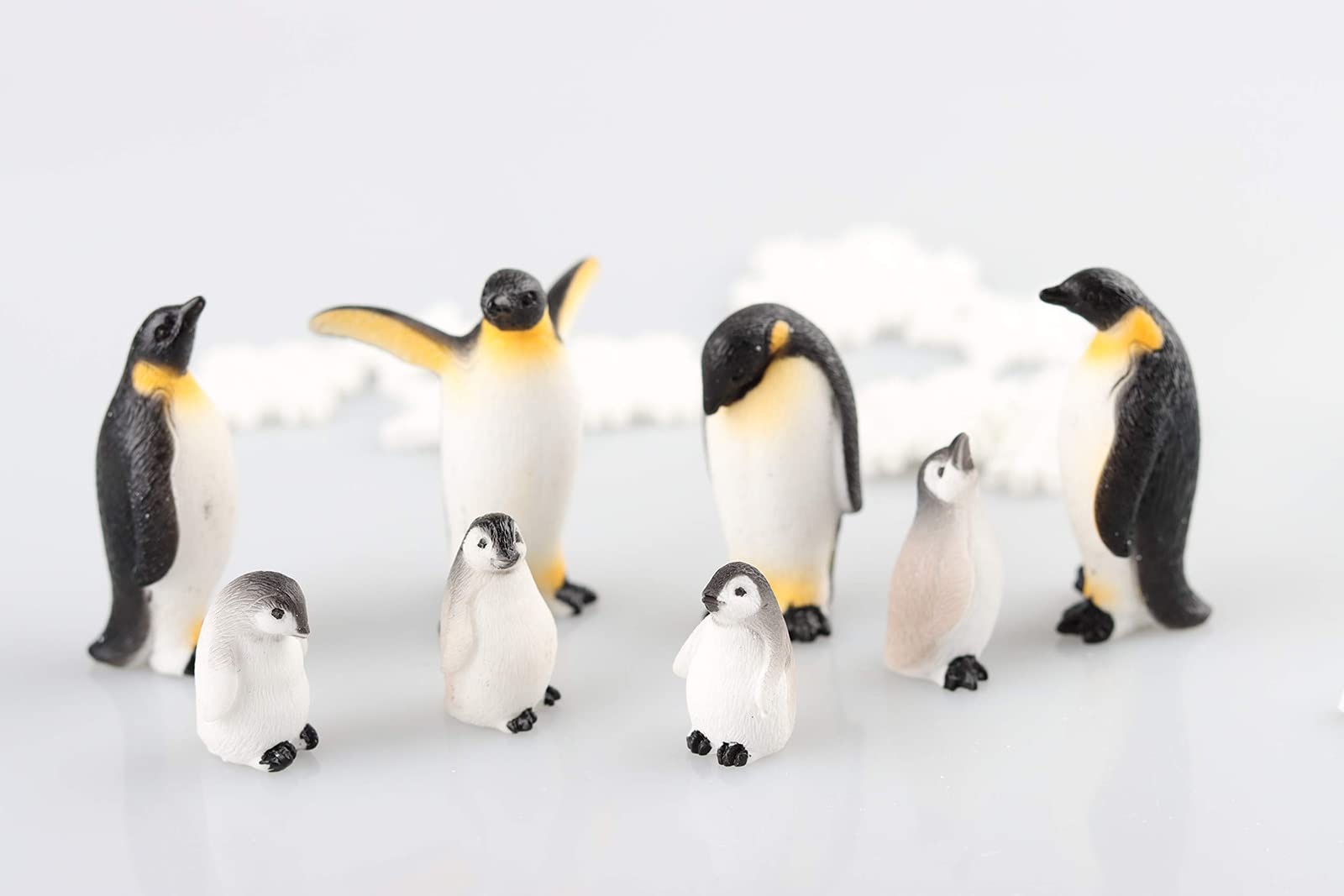 Amazon.co.jp: リアルな置物、ペンギンのプラスチックの彫像、海
